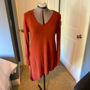 Mossimo Asymmetrical Hem Sweater (L)